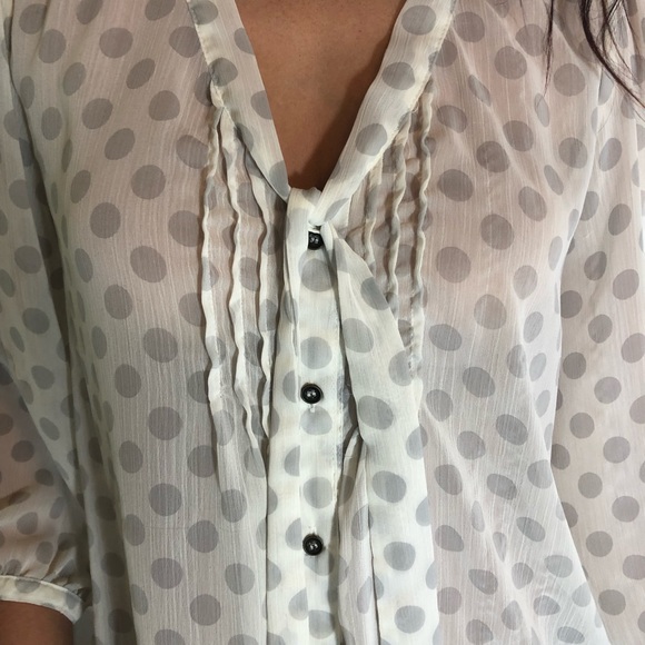 Solddd Outtt - Picture 3 of 4